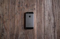 苹果iphone SE正式沦为千元机，只可惜我们买不到！